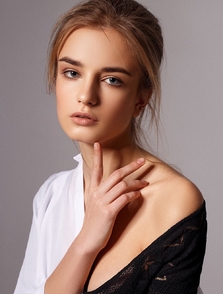 Vanilla Models - Valeria