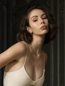 Vanilla models - Karolina M